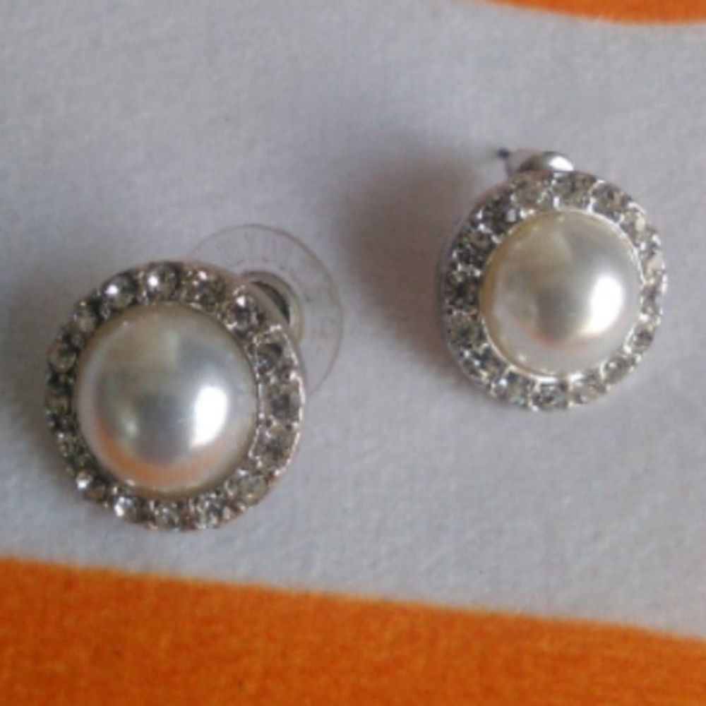 Fashion Round Rhinestone Pearl Earrings